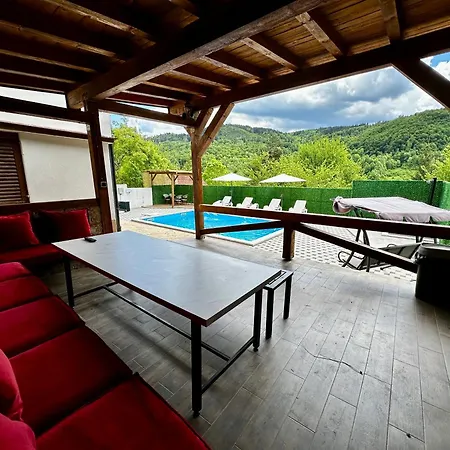 Villa Iman