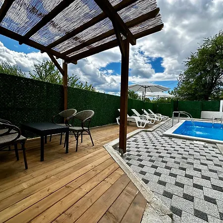 Iman Villa *